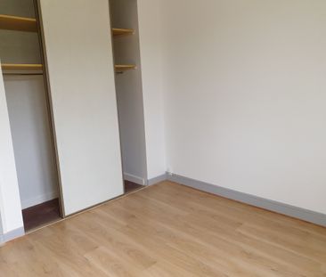 Location Appartement 3 pièces 62m² LE CREUSOT 71200 - Photo 5