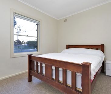 Neat and Complete - Photo 2