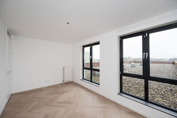 Te huur: Appartement Bijlmerdreef in Amsterdam - Photo 1