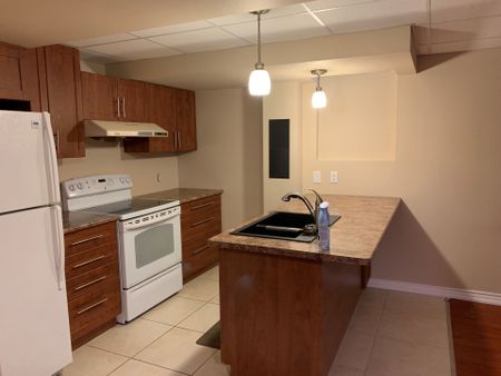 For Lease - 7285 Aspen Avenue, Mississauga, Ontario - Photo 3