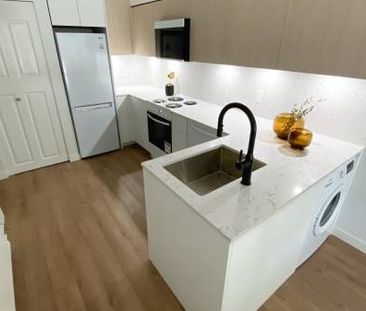 RENOVATED! RARE 2 bedroom 2 stories Kitsilano/UBC/Jericho Beach - Photo 1