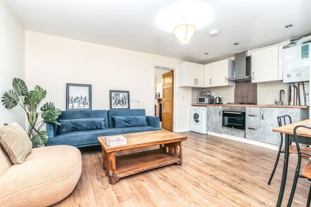 1 Bed Flat, Elderfield Road, E5 - Photo 1