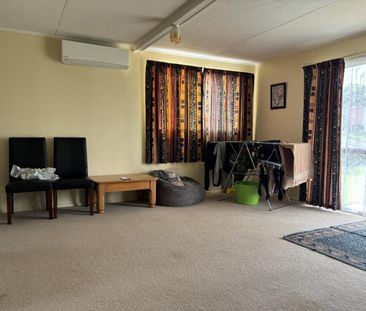 Easy-Care Front Unit in Popular Moturoa - Photo 1