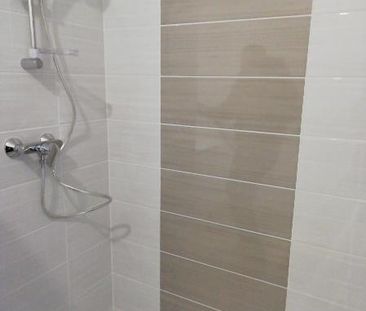 Location Appartement 2 pièces 43m² BONNEVILLE 74130 - Photo 3