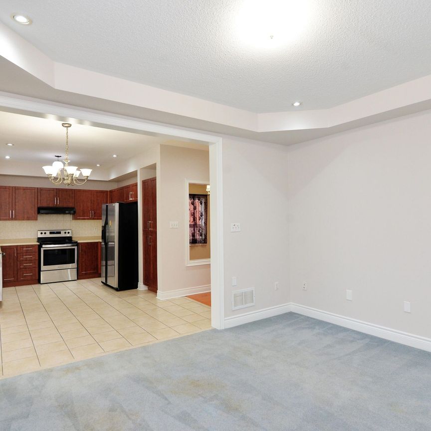 For Lease - 104 Bonistel Crescent Unit# Main and 2nd Floor, Brampton, Ontario - Photo 1