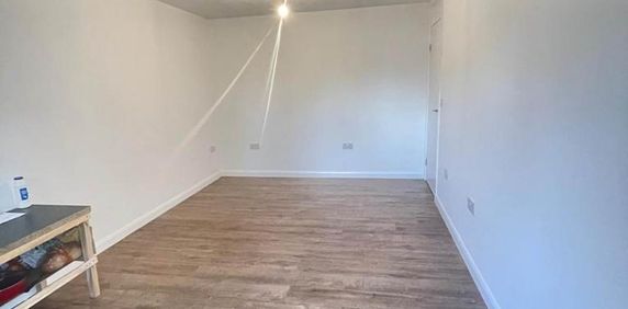 2 bedroom bungalow to rent - Photo 2