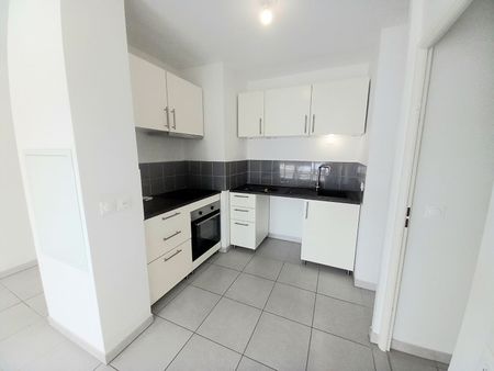 MARSEILLE 12EME APPARTEMENT RECENT TERRASSE ET PARKING, - Photo 2