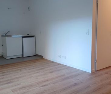 location Appartement T1 DE 27.68m² À REIMS - Photo 1