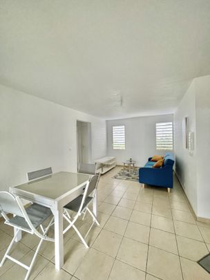 Location Appartement 2 pièces 40m² BAIE MAHAULT 97122 - Photo 1