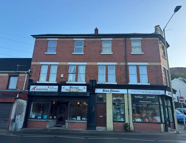 2 bedroom flat to rent - Photo 1