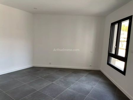 Location Appartement 3 pièces 70 m2 à Ajaccio - Photo 4