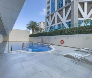 UPGRADED | 4 BED WITH PRIVATE POOL | MARINA ARCADE - Photo 2