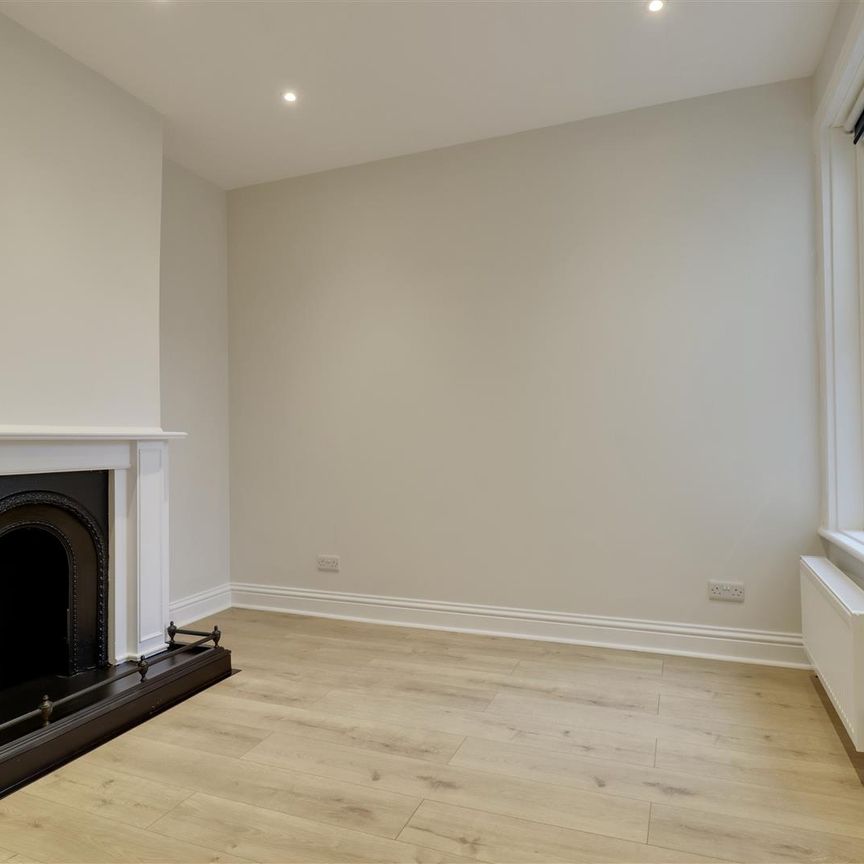 Shearer Road, Portsmouth - Photo 1
