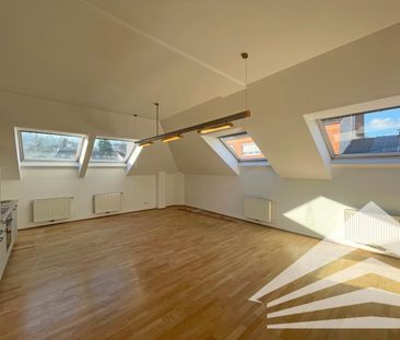 Gut aufgeteilte 2-Zimmer Dachgeschosswohnung in Alturfahr! - Foto 5