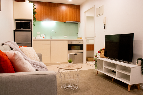 Cozy, compact 1 BR/1 BT with Patio @ Heart of City - Photo 1