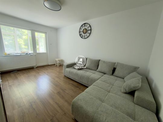 Apartament 3 camere, Dispecer, etaj intermediar - Fotografie 1