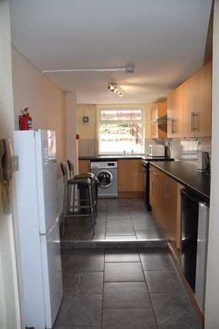 21 & 25 Southey Street Nottingham NG7 4BQ - Photo 2