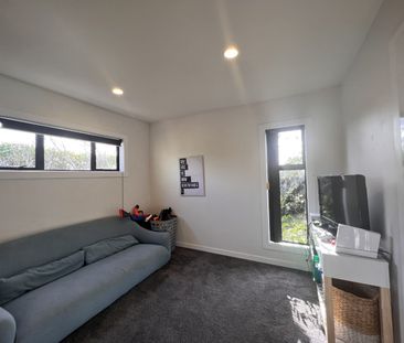 Ideal on Isabella!! - Photo 3