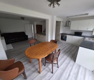 4 bedroom house to rent - Photo 1