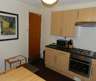 2 bedroom terraced house to rent - Photo 3