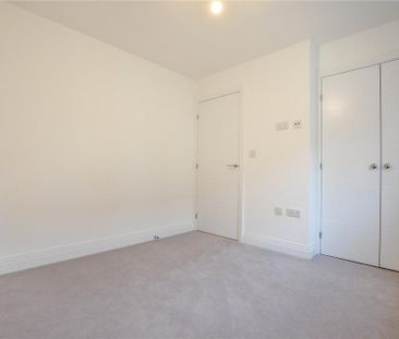 3 bedroom detached house to rent - Photo 5