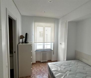 Piso de alquiler en Avenida del General Perón, 22, Cuatro Caminos -... - Photo 1