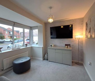 3 bedroom semi-detached house to rent - Photo 1