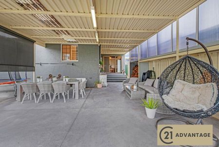 Family Home with Expansive Outdoor Entertaining - Photo 2