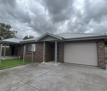 Executive Style Villa in North - Photo 6