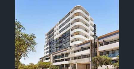 TWO BEDROOMS + MEDIA ROOM – PANORAMIC VIEWS OF BOTANY BAY! - Photo 2