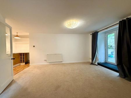 1 bedroom ground floor flat to rent - Photo 5