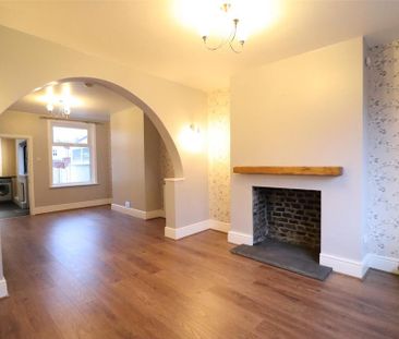 2 bedroom terraced house to rent - Photo 2