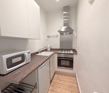 1 bedroom flat to rent - Photo 6