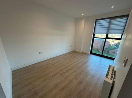 Slough, Berkshire, SL1 - Photo 2