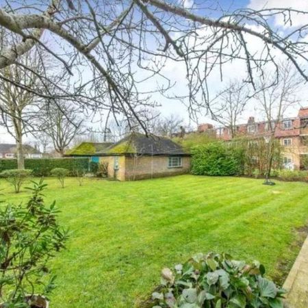 2 bedroom maisonette to rent - Photo 4