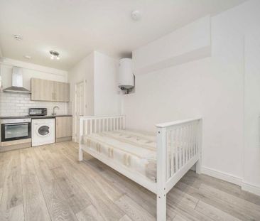 Studio to rent - Photo 5
