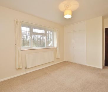 4 bedroom detached house to rent - Photo 5