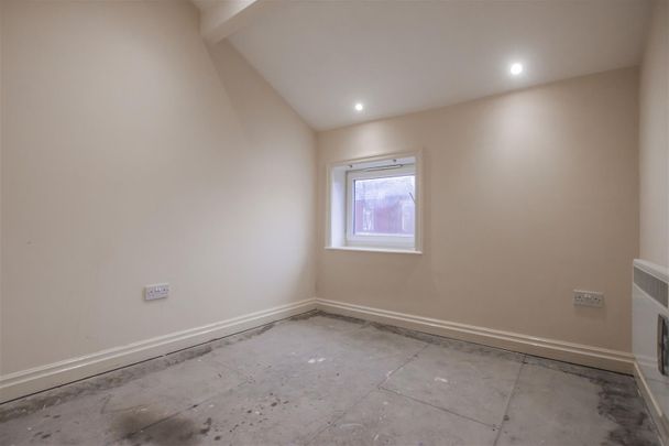 Flat 3 Holly House, 2 St. James Street - Photo 1