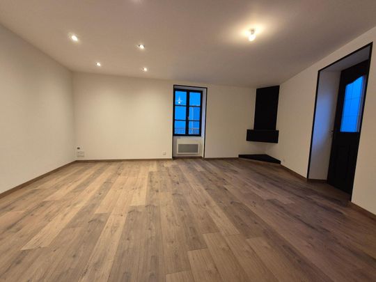 Location Appartement 3 pièces 87m² MACON 71000 - Photo 1