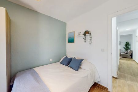 Avinguda del Port, Valencia, Valencian Community 46023 - Photo 2