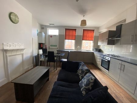 4 Bed - Flat 2, 84 Westcotes Drive, Leicester, - Photo 4