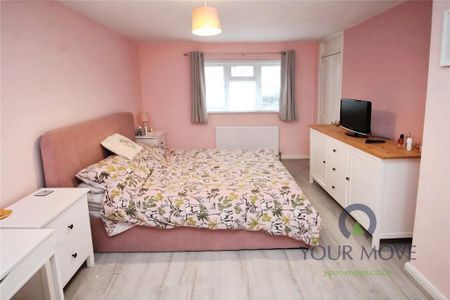 2 bedroom end of terrace house to rent - Photo 3