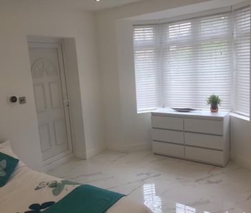 Studio Flat, Chaucer Avenue, TW9 - Photo 6