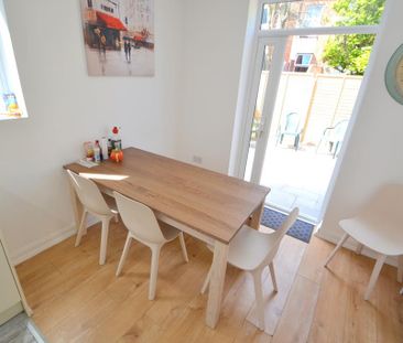 1 bedroom in a house share to rent - Photo 3