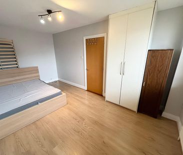 Hunters Court, Hunters Wood, Ballycullen, Dublin 24 - Photo 3