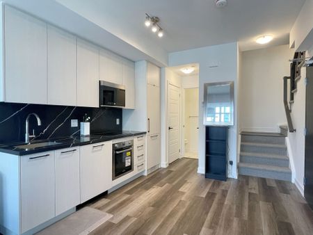 For Lease - 851 Sheppard Avenue Unit# 19, Toronto, Ontario - Photo 3