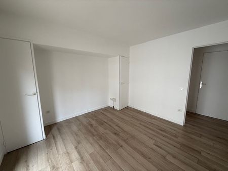 Location Appartement 2 pièces 57m² LEVALLOIS PERRET 92300 - Photo 5