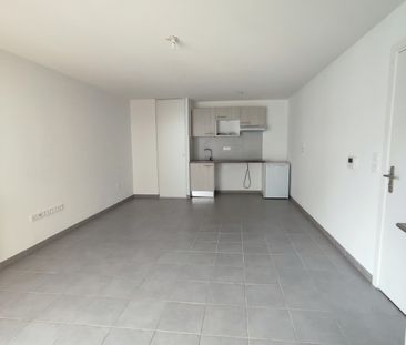 Location Appartement 2 pièces 45m² TOURNEFEUILLE 31170 - Photo 3