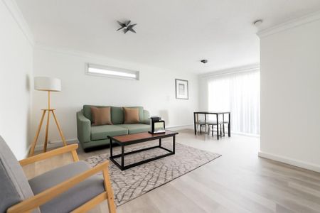 3 bedroom terraced house to rent - Photo 5