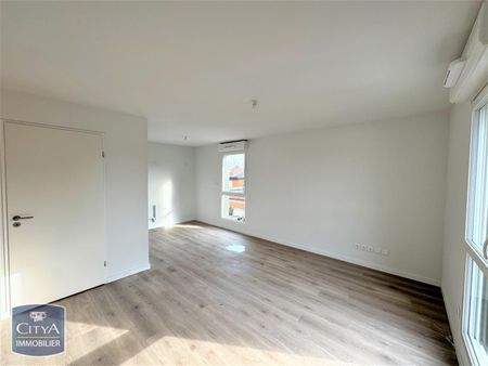 Location Appartement 2 pièces 42m² ARMENTIERES 59280 - Photo 4